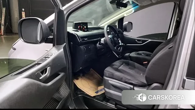 Hyundai Staria 2021 Серебряный из Кореи, фото 2