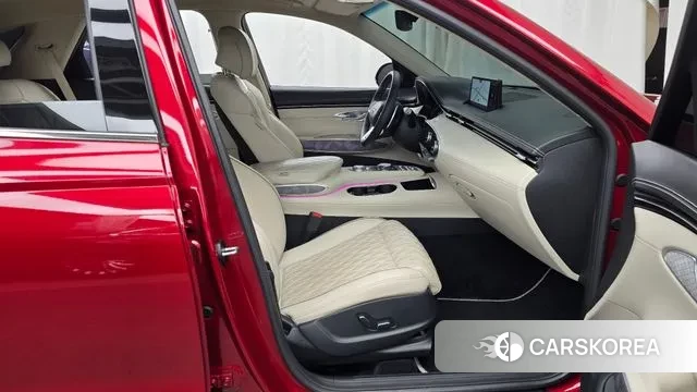 Genesis GV70 2024 Красный из Кореи, фото 2