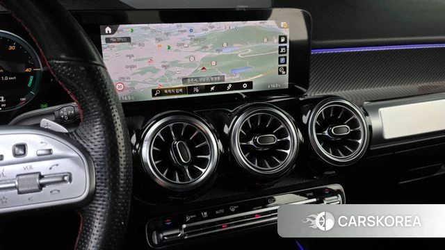 Mercedes-Benz GLB-Class X247 2023 Белый из Кореи, фото 2