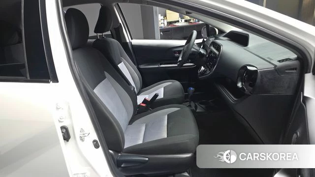 Toyota Prius C 2019 Белый из Кореи, фото 2