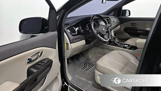 Kia All New Carnival 2018 Черный из Кореи, фото 2