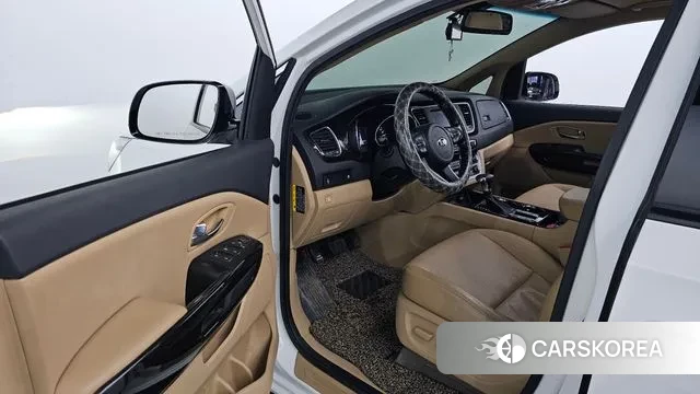 Kia The New Carnival id 3651417 из Кореи 2