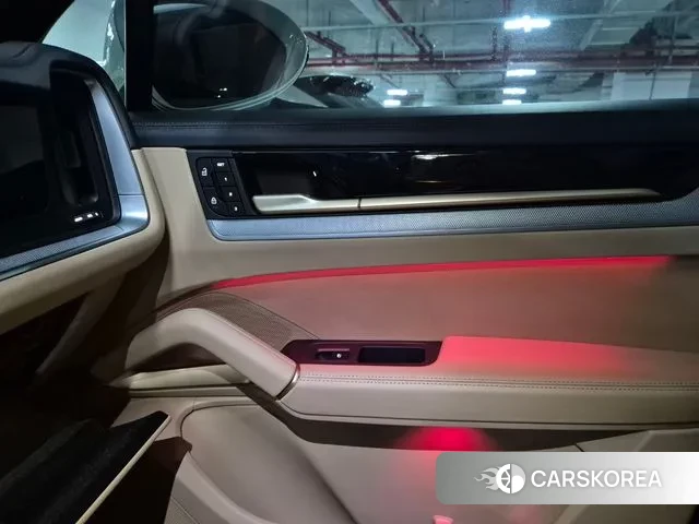 Porsche Cayenne (PO536) 2023 Белый из Кореи, фото 2