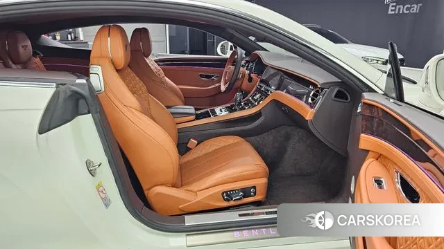 Bentley Continental GT 3rd Generation 2022 Белый из Кореи, фото 2