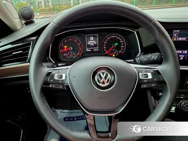 Volkswagen 7th Generation of Jetta 2020 Белый из Кореи, фото 2