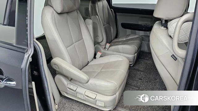 Kia The New Carnival 2018 Серый из Кореи, фото 2