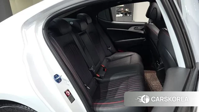 Genesis G70 2018 Белый из Кореи, фото 2