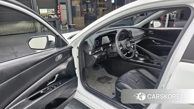 Hyundai The New Avante (CN7) 2023 Белый из Кореи, фото 2