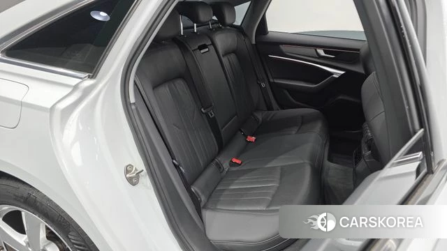 Audi A6 (C8) 2020 Белый из Кореи, фото 2