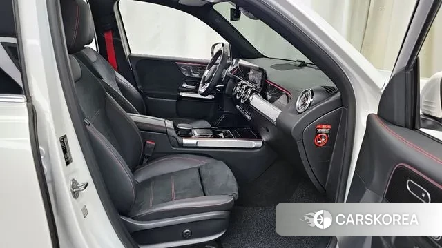 Mercedes-Benz GLB-Class X247 2023 Белый из Кореи, фото 2