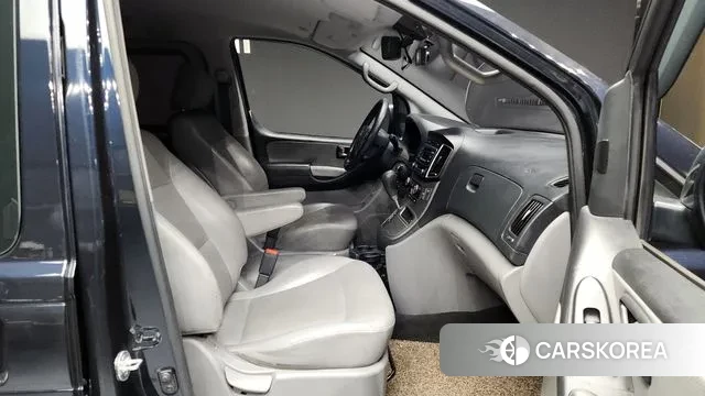 Hyundai The New Grand Starex 2019 Фиолетовый из Кореи, фото 2