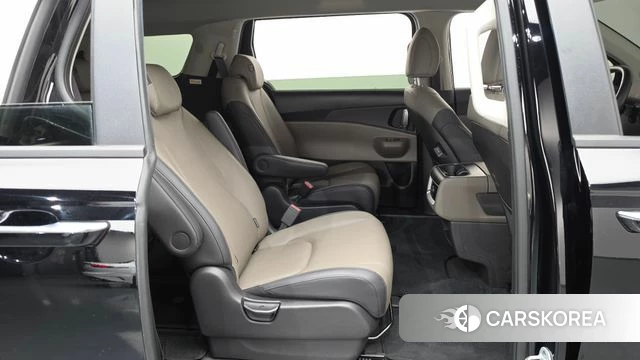 Kia The New Carnival 4th Generation 2025 Черный из Кореи, фото 2