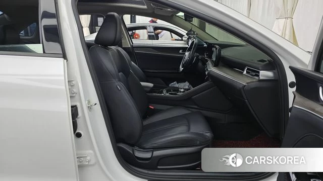 Kia K5 3rd generation 2020 Белый из Кореи, фото 2