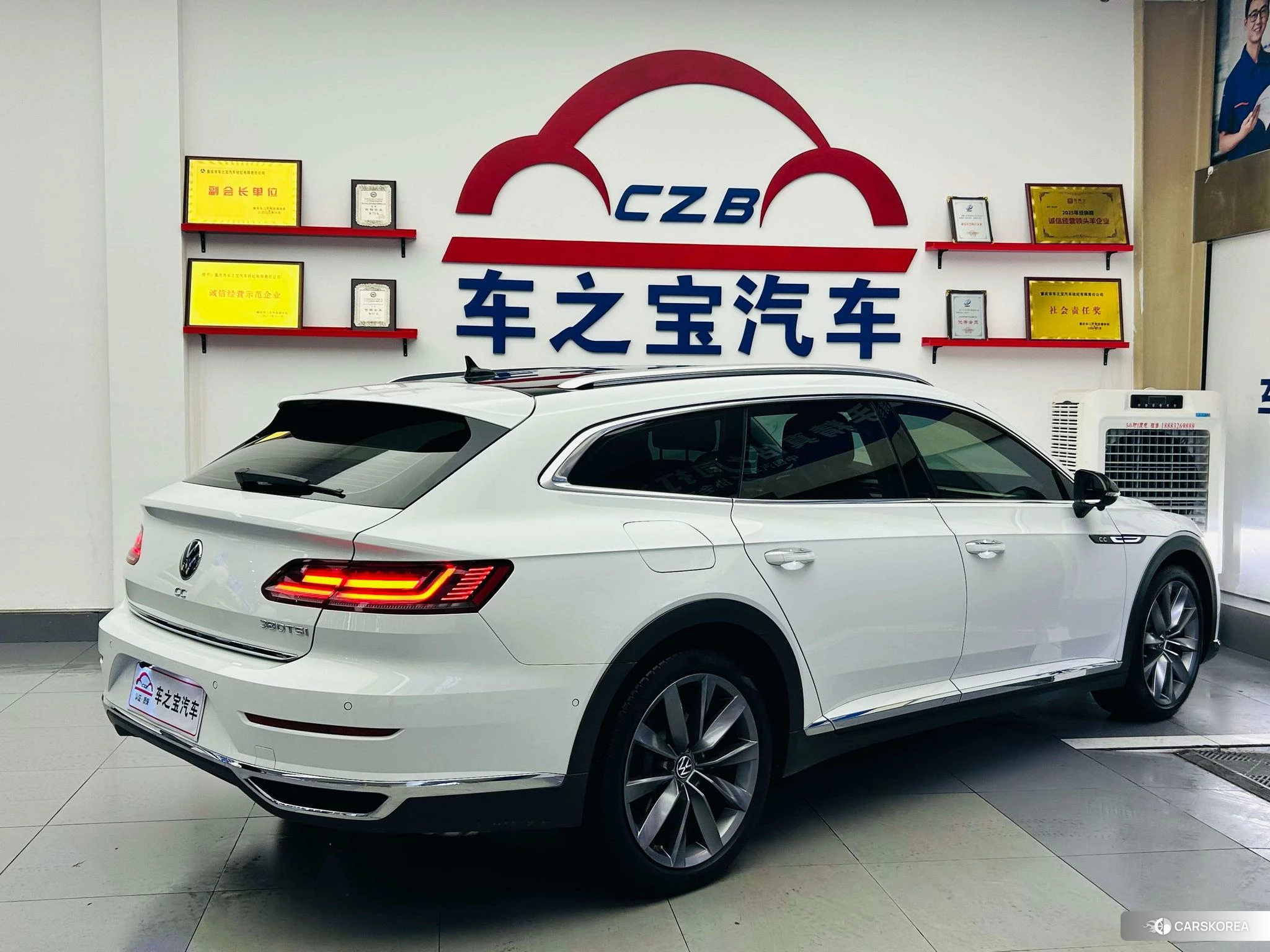 Volkswagen CC 2022 Белый из Китая, фото 2