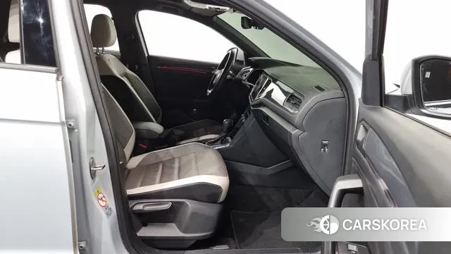 Volkswagen T-Roc 2021 Белый из Кореи, фото 2