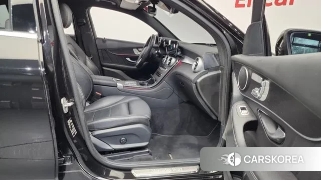 Mercedes-Benz GLC-Class X253 2021 Черный из Кореи, фото 2