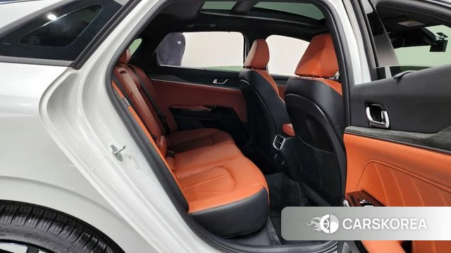 Kia The New K5 3rd generation 2025 Белый из Кореи, фото 2