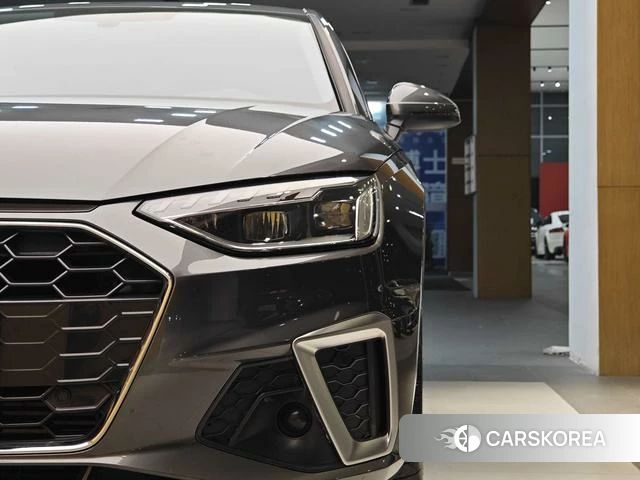Audi A4L 2024 Темно-серый из Китая, фото 2