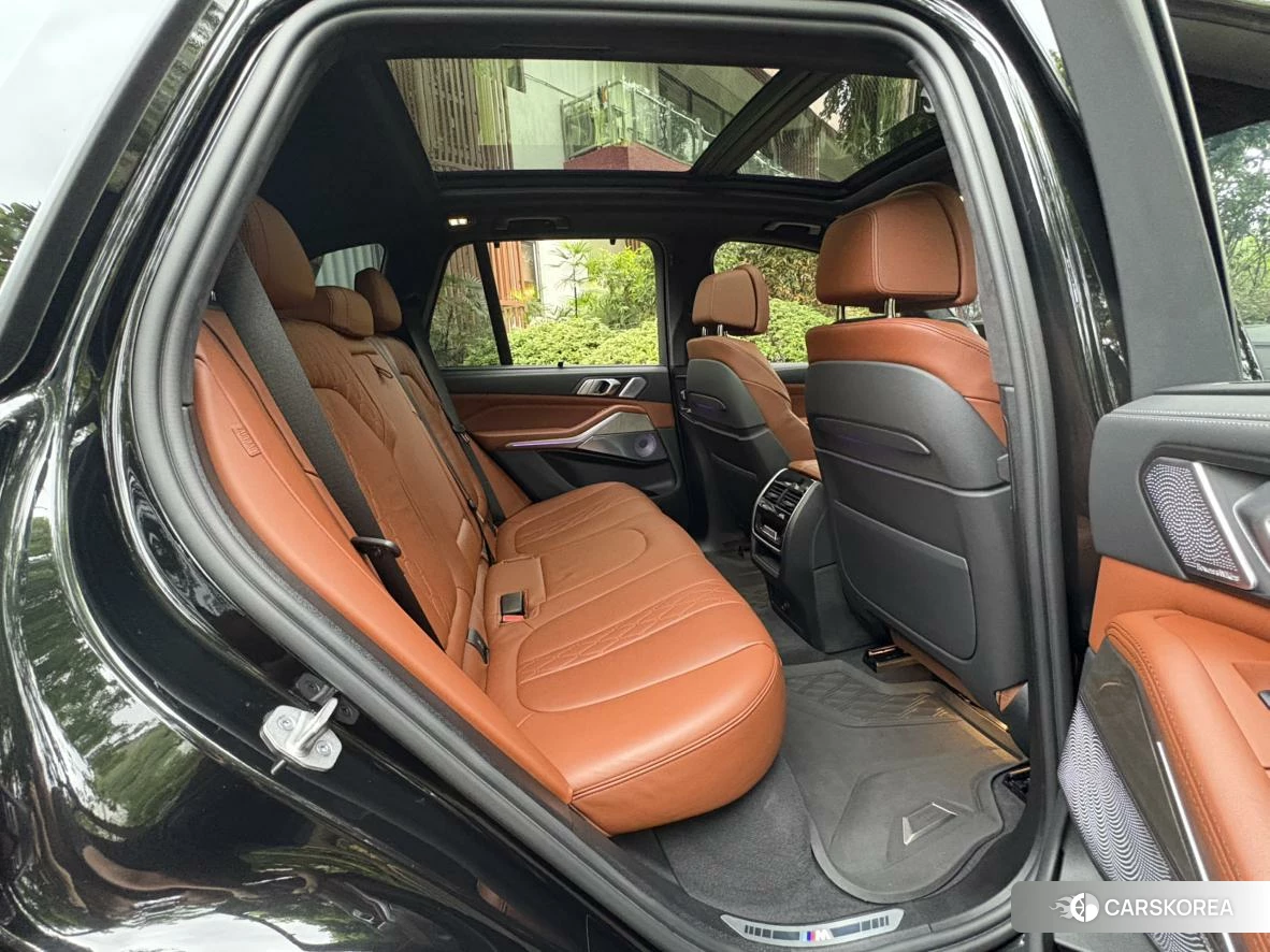 BMW X5 (imported) 2021 Черный из Китая, фото 2