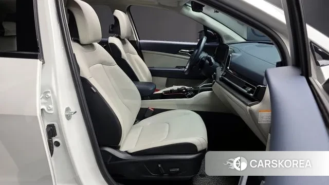 Kia Sportage 5th Generation Hybrid 2022 Белый из Кореи, фото 2