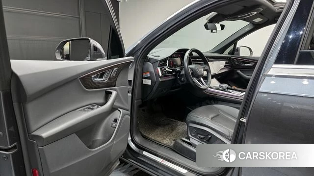 Audi Q7 (4M) 2021 Серый из Кореи, фото 2