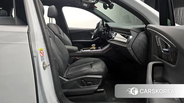 Audi Q7 (4M) 2020 Белый из Кореи, фото 2