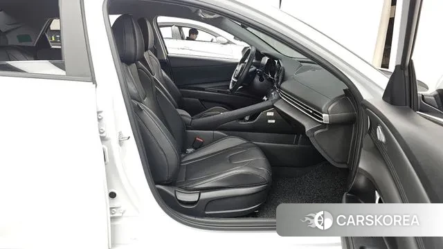 Hyundai Avante (CN7) 2023 Белый из Кореи, фото 2