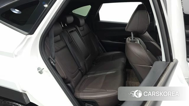 Hyundai The New Tucson (NX4) 2024 Белый из Кореи, фото 2