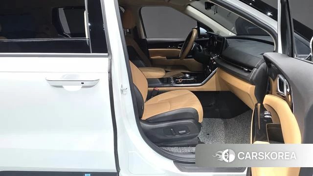 Kia Carnival 4th generation 2022 Белый из Кореи, фото 2