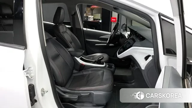 Chevrolet (GM Daewoo) Bolt EV 2021 Белый из Кореи, фото 2