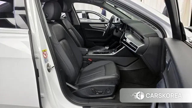 Audi A6 (C8) 2020 Белый из Кореи, фото 2