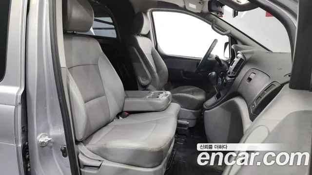 Hyundai The New Grand Starex 2018 Серебристо-серый из Кореи, фото 2