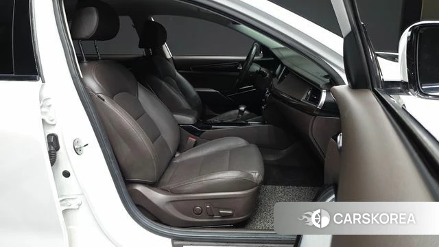 Kia Come New K7 2018 Белый из Кореи, фото 2
