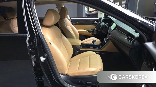 Kia K7 Premier 2020 Черный из Кореи, фото 2