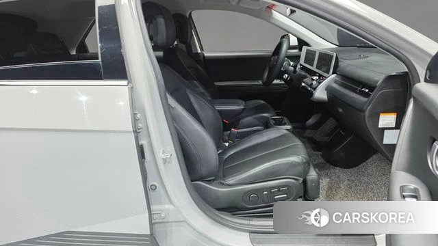 Hyundai Ionic 5 2021 Серебристо-серый из Кореи, фото 2