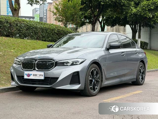 BMW i3 2024 Серебристо-серый из Китая, фото 2
