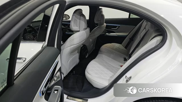 Mercedes-Benz E-Class W214 2025 Белый из Кореи, фото 2