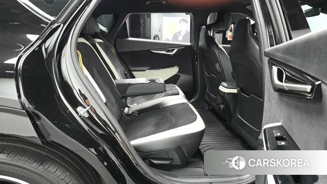 Kia EV6 2022 Черный из Кореи, фото 2