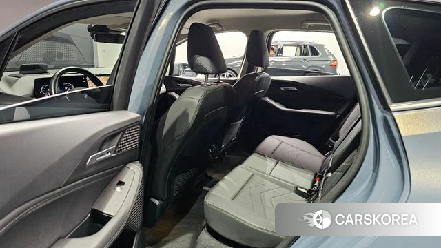 BMW 2 Series Active Tourer (U06) 2023 Светло-серебряный цвет из Кореи, фото 2
