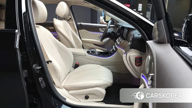 Mercedes-Benz E-Class W213 2019 Черный из Кореи, фото 2