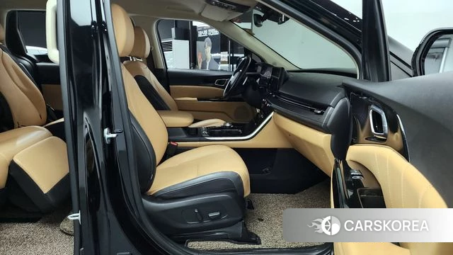 Kia Carnival 4th generation 2022 Черный из Кореи, фото 2