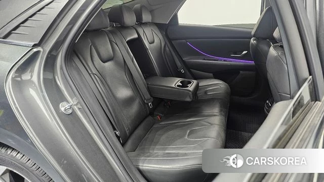 Hyundai Avante (CN7) 2022 Светло-зеленый из Кореи, фото 2