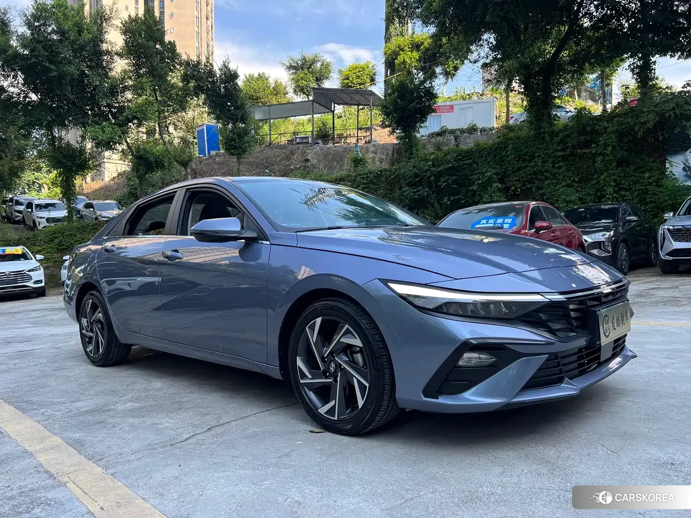 Hyundai Elantra 2024 Silver/gray из Китая, фото 2