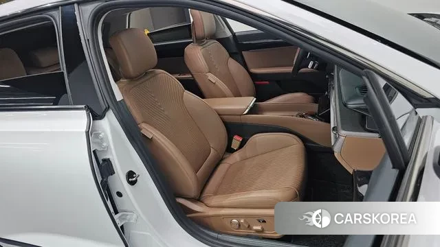 Hyundai Grandeur Hybrid (GN7) 2023 Белый из Кореи, фото 2