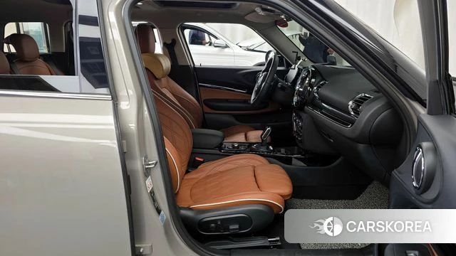 Mini Cooper SD Clubman 2021 Серебристо-серый из Кореи, фото 2