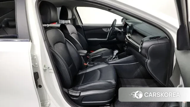 Kia Come New K3 2021 Белый из Кореи, фото 2