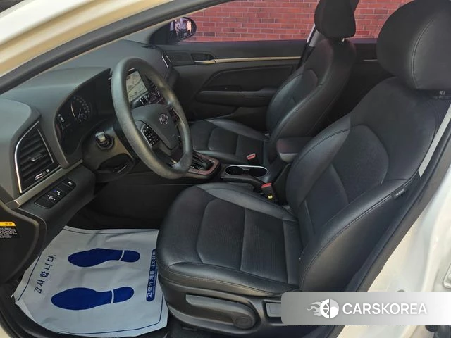 Hyundai Avante AD 2018 Белый из Кореи, фото 2