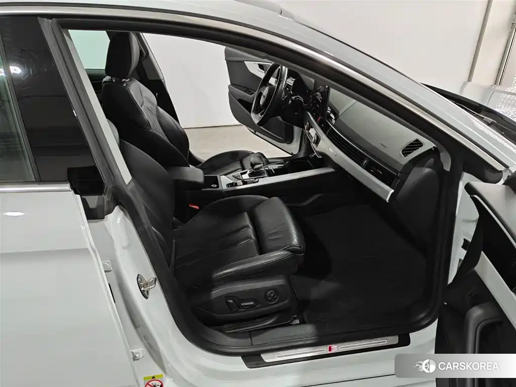 Audi A5 (imported) 2023 Белый из Китая, фото 2
