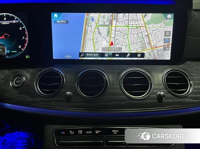 Mercedes-Benz E-Class W213 2020 Серый из Кореи, фото 2