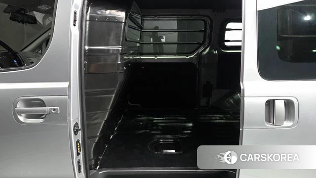 Hyundai The New Grand Starex 2021 Серебряный из Кореи, фото 2